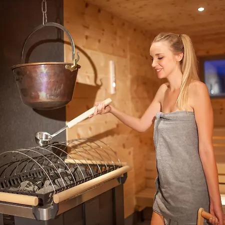 Dolomitengolf מלון 5*